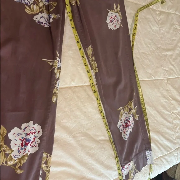 Johnny Was Printed Trousers with a Paperbag Waist - Picture 11 of 11